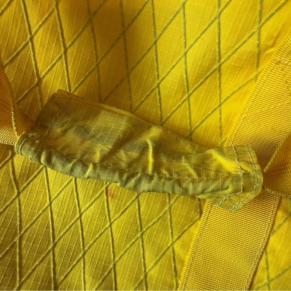 SUPREME DUFFLE BAG (FW18) YELLOW - Picture 8 of 10